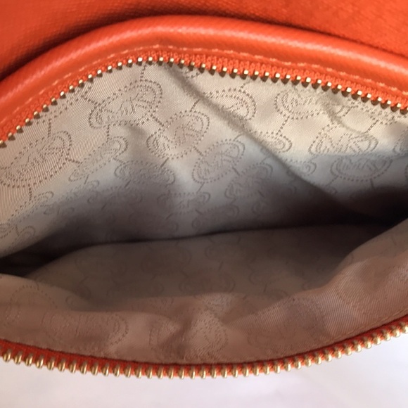 Michael Kors orange crossbody bag - Picture 7 of 11